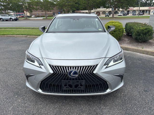 used 2019 Lexus ES 300h car, priced at $31,930