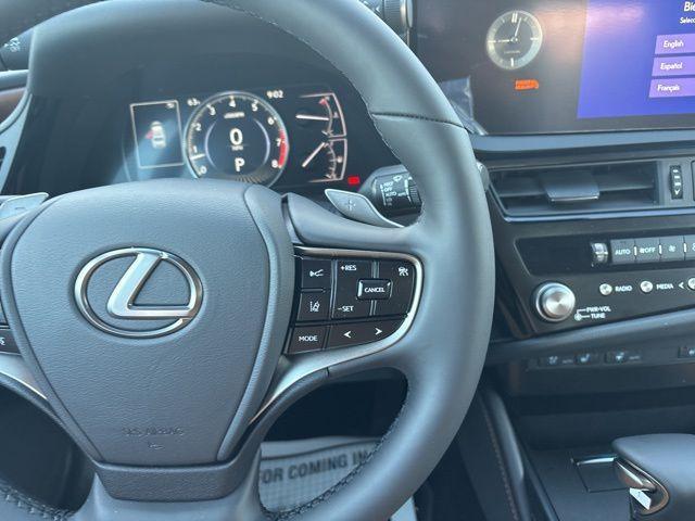 new 2025 Lexus ES 350 car, priced at $47,615