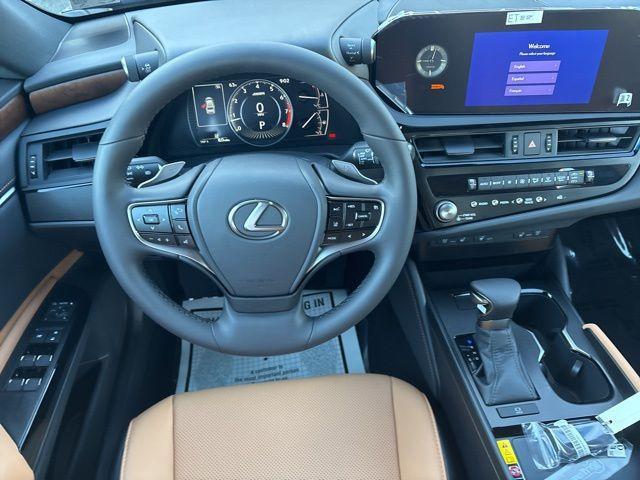 new 2025 Lexus ES 350 car, priced at $47,615