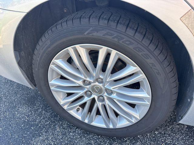 used 2013 Lexus ES 350 car, priced at $18,994