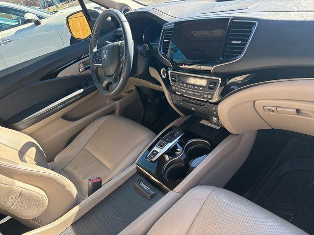 used 2022 Honda Pilot car, priced at $32,774