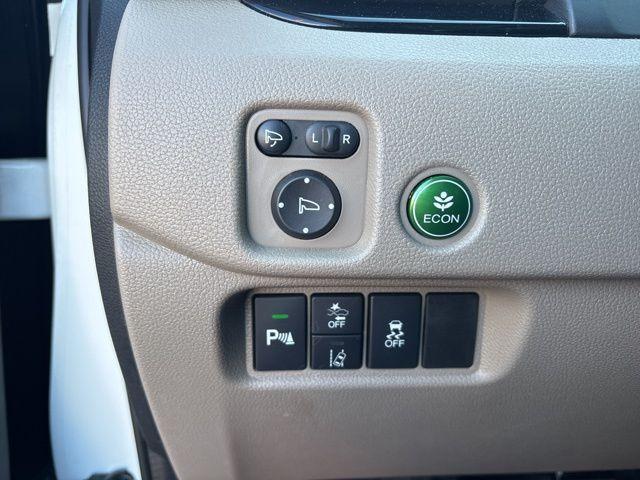 used 2022 Honda Pilot car, priced at $32,774