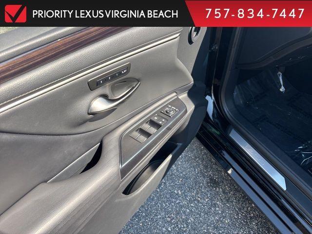used 2020 Lexus ES 350 car, priced at $31,594