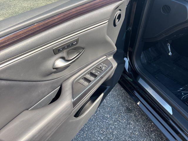 used 2020 Lexus ES 350 car, priced at $30,200