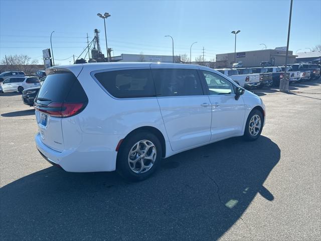 new 2024 Chrysler Pacifica car, priced at $50,040