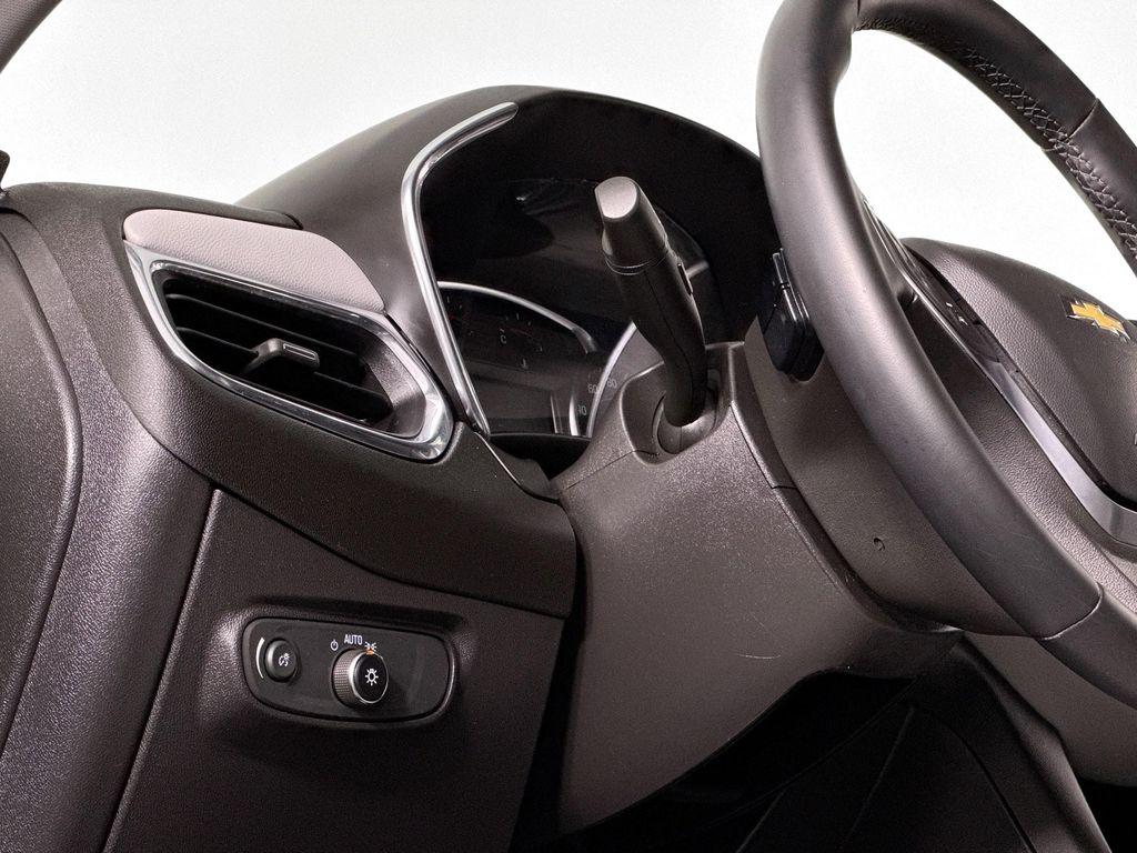 used 2023 Chevrolet Equinox car, priced at $20,450