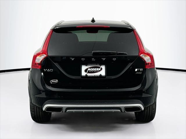 used 2018 Volvo V60 Cross Country car, priced at $21,980