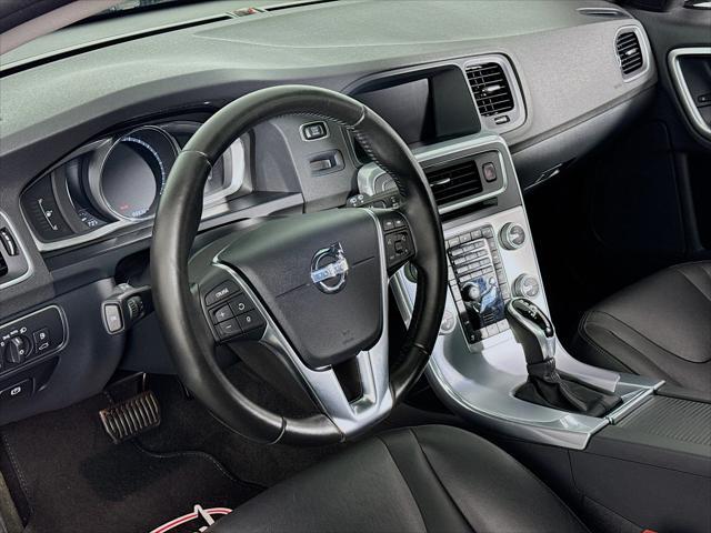 used 2018 Volvo V60 Cross Country car, priced at $21,980