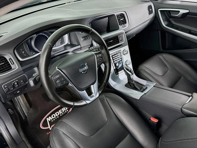 used 2018 Volvo V60 Cross Country car, priced at $21,980