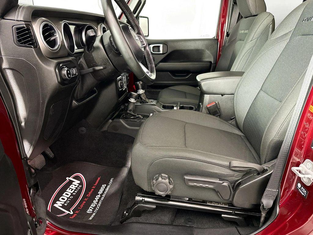 used 2021 Jeep Gladiator car, priced at $31,980