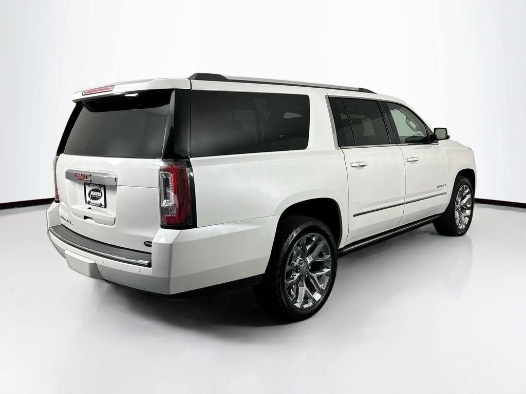 used 2020 GMC Yukon XL car, priced at $35,980