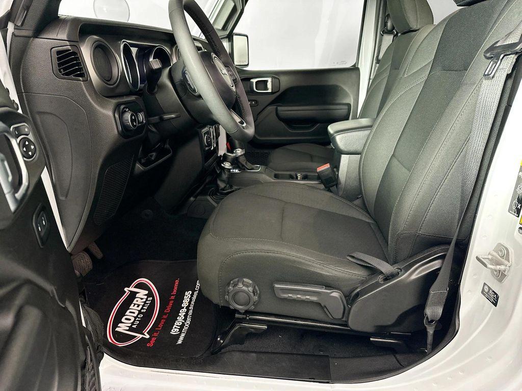 used 2023 Jeep Gladiator car, priced at $36,980