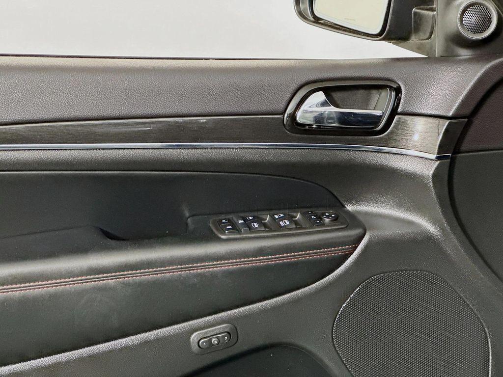 used 2021 Jeep Grand Cherokee car, priced at $28,980