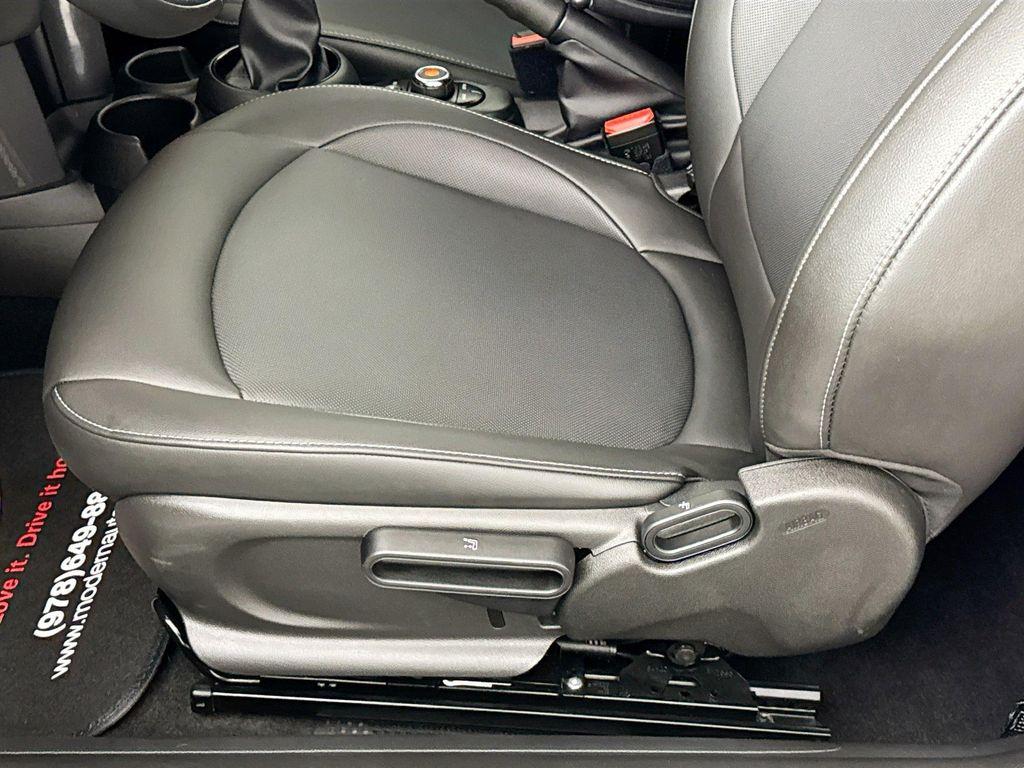 used 2019 MINI Hardtop car, priced at $18,980