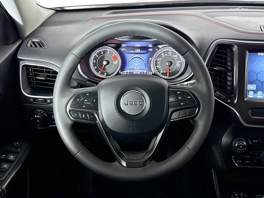 used 2022 Jeep Cherokee car, priced at $27,980