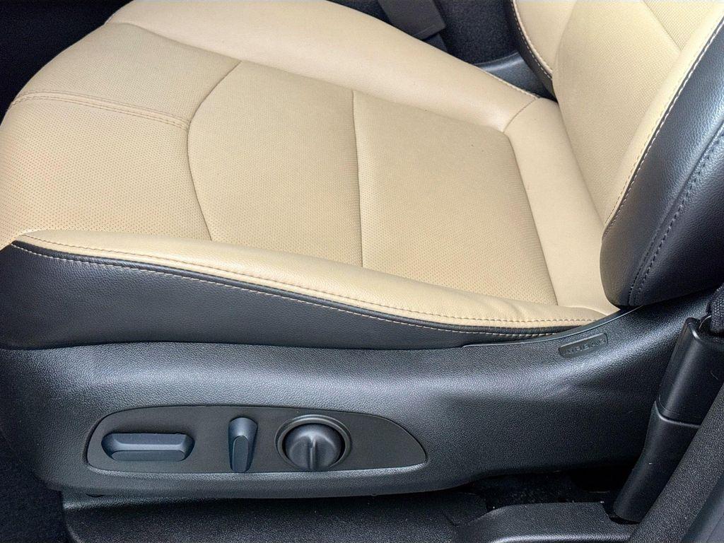 used 2022 Chevrolet Equinox car, priced at $20,980