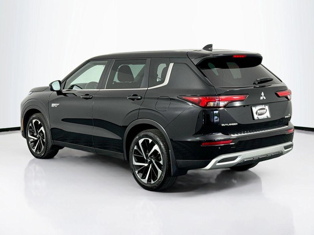 used 2023 Mitsubishi Outlander PHEV car, priced at $28,980