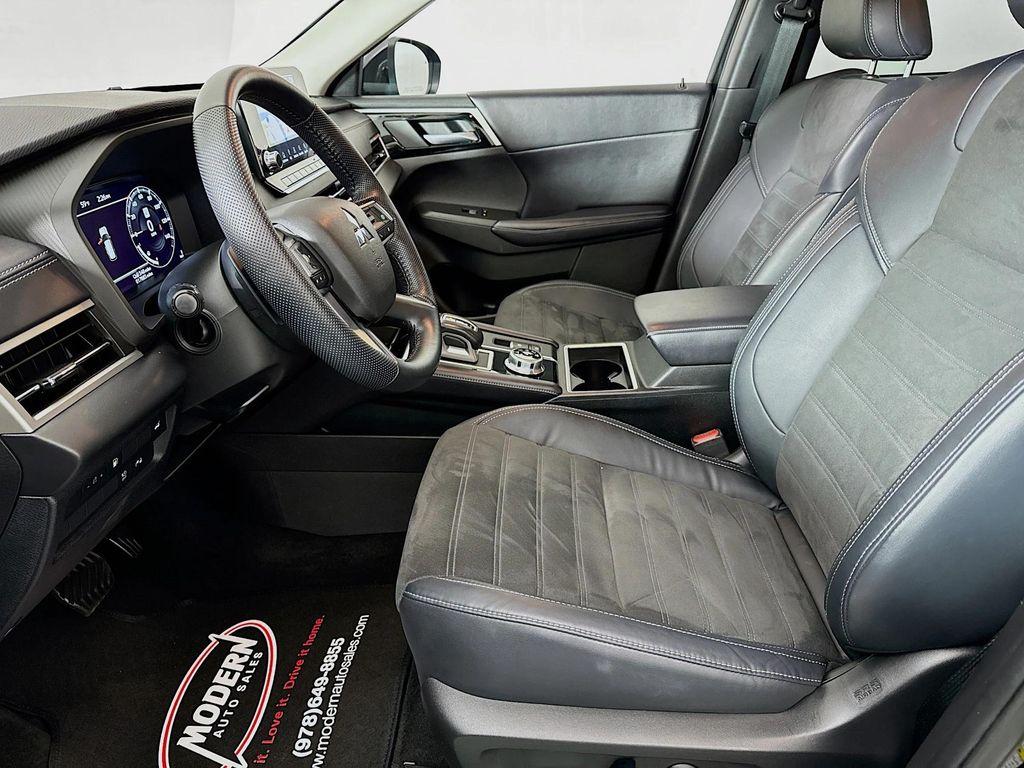 used 2023 Mitsubishi Outlander PHEV car, priced at $28,980