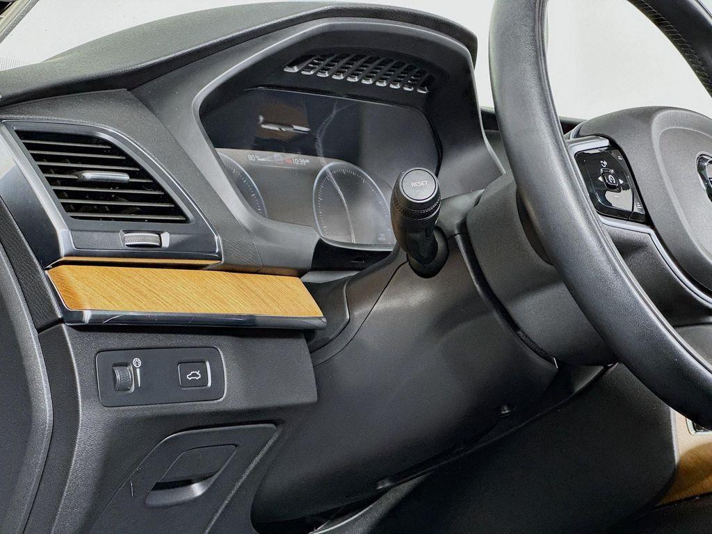 used 2022 Volvo XC90 car, priced at $34,800