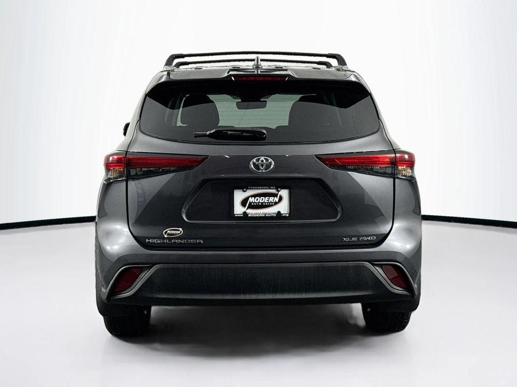 used 2022 Toyota Highlander car, priced at $34,980