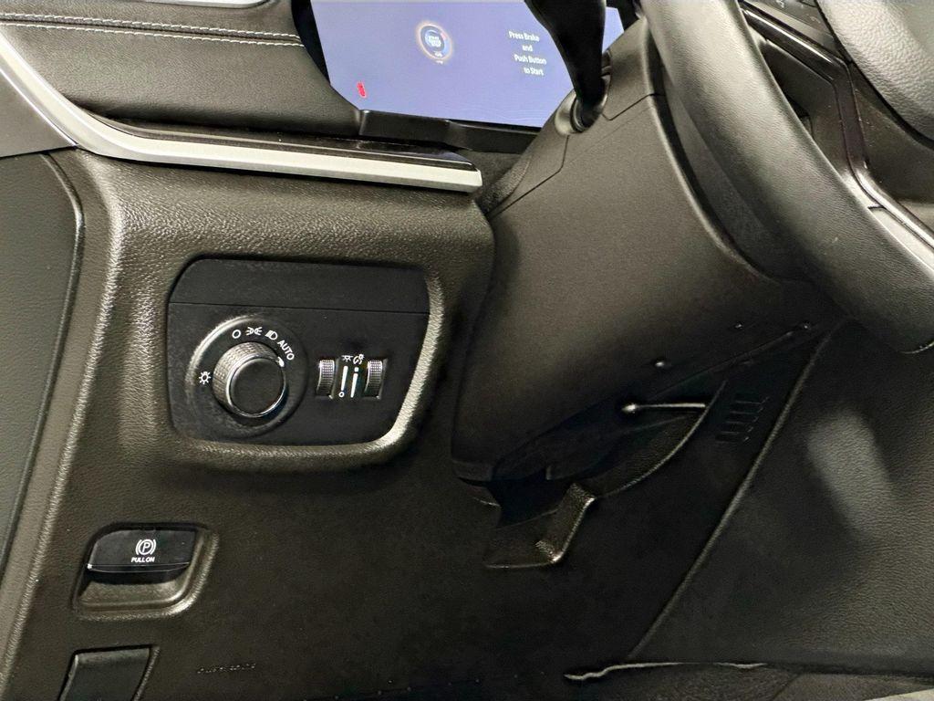 used 2022 Jeep Grand Cherokee L car, priced at $29,980