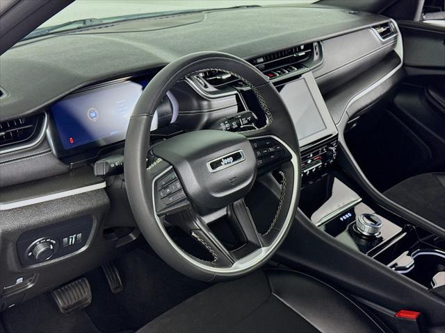 used 2023 Jeep Grand Cherokee car, priced at $34,980