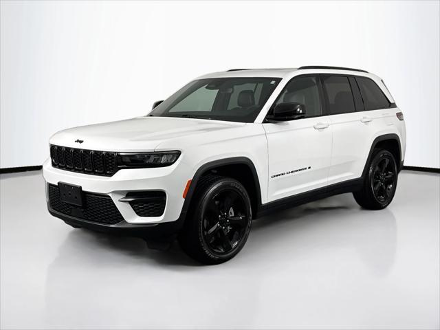 used 2023 Jeep Grand Cherokee car, priced at $34,980