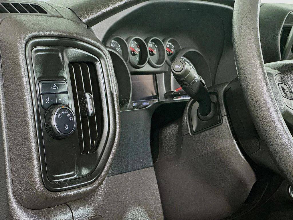 used 2024 Chevrolet Silverado 1500 car, priced at $29,980