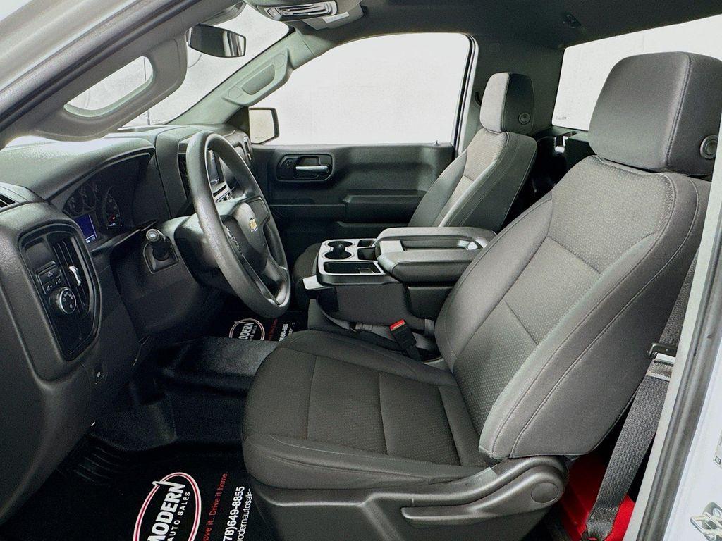 used 2024 Chevrolet Silverado 1500 car, priced at $29,980