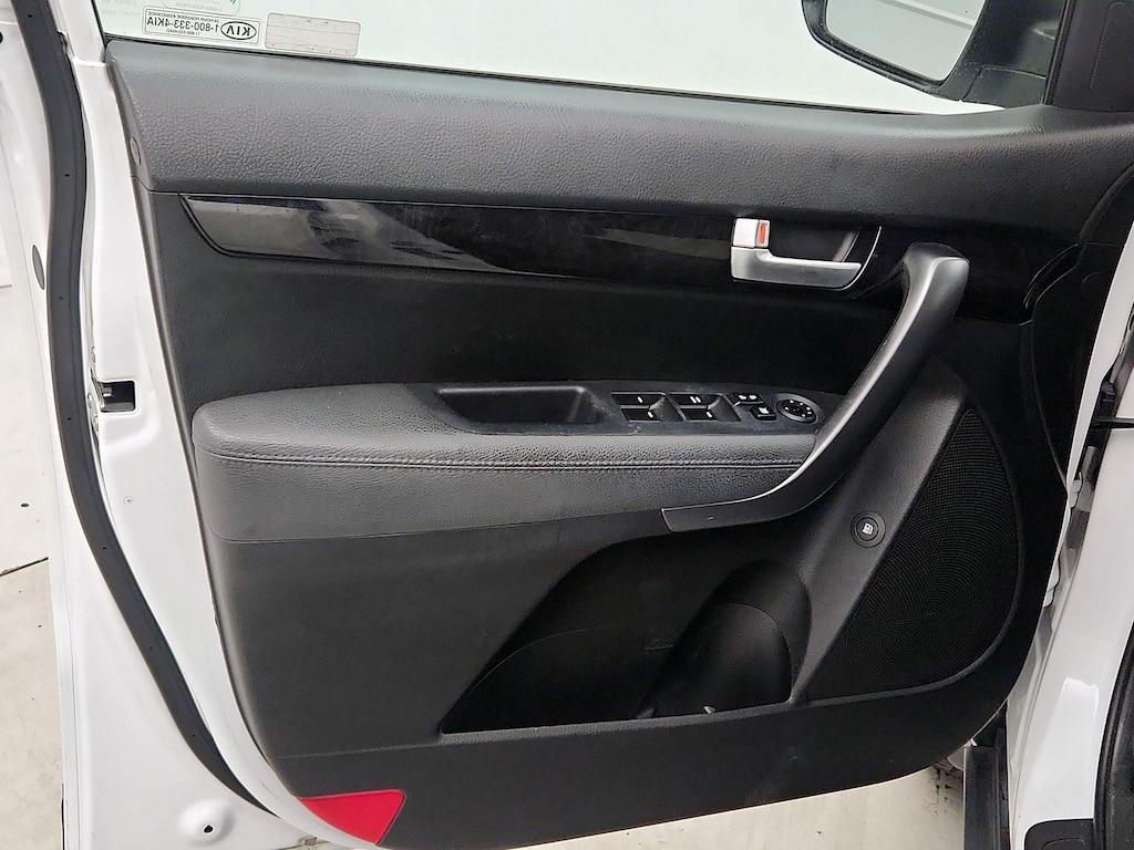 used 2014 Kia Sorento car, priced at $12,998