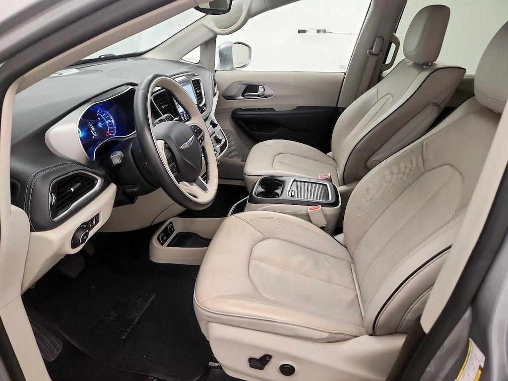 used 2018 Chrysler Pacifica Hybrid car, priced at $27,998
