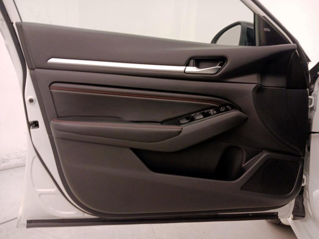 used 2023 Nissan Altima car, priced at $26,998