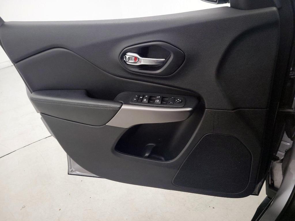 used 2021 Jeep Cherokee car, priced at $16,998