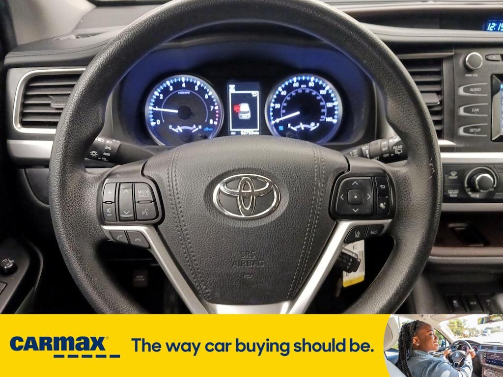 used 2019 Toyota Highlander car, priced at $25,998