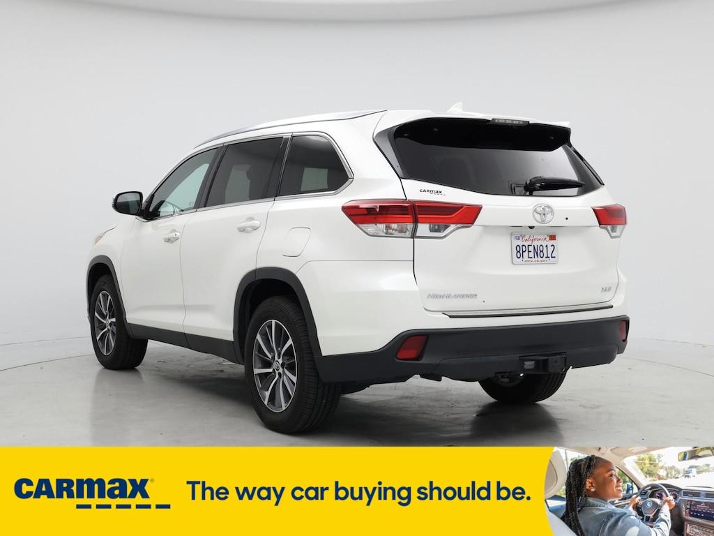 used 2019 Toyota Highlander car, priced at $31,998