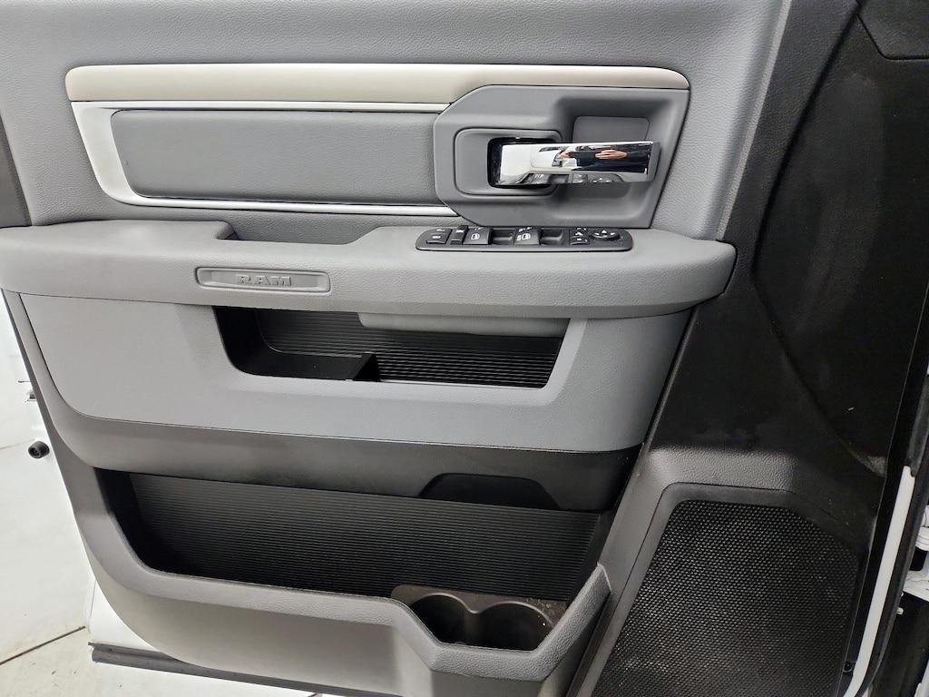 used 2019 Ram 1500 Classic car, priced at $27,998