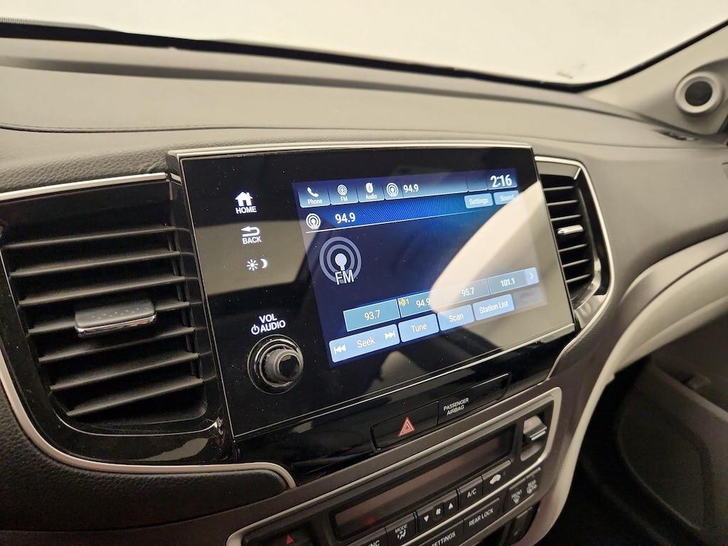 used 2021 Honda Pilot car, priced at $27,998