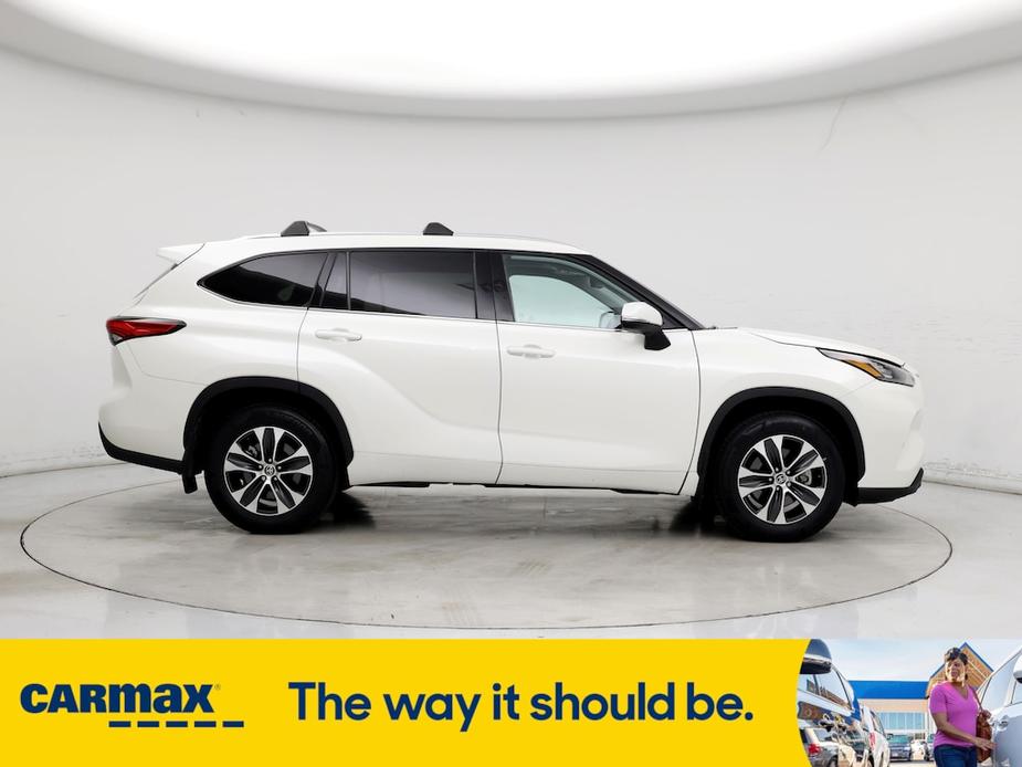 used 2020 Toyota Highlander car, priced at $32,998