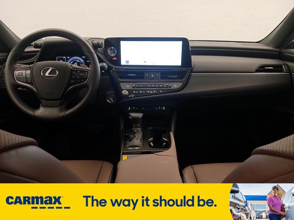 used 2025 Lexus ES 300h car, priced at $48,998