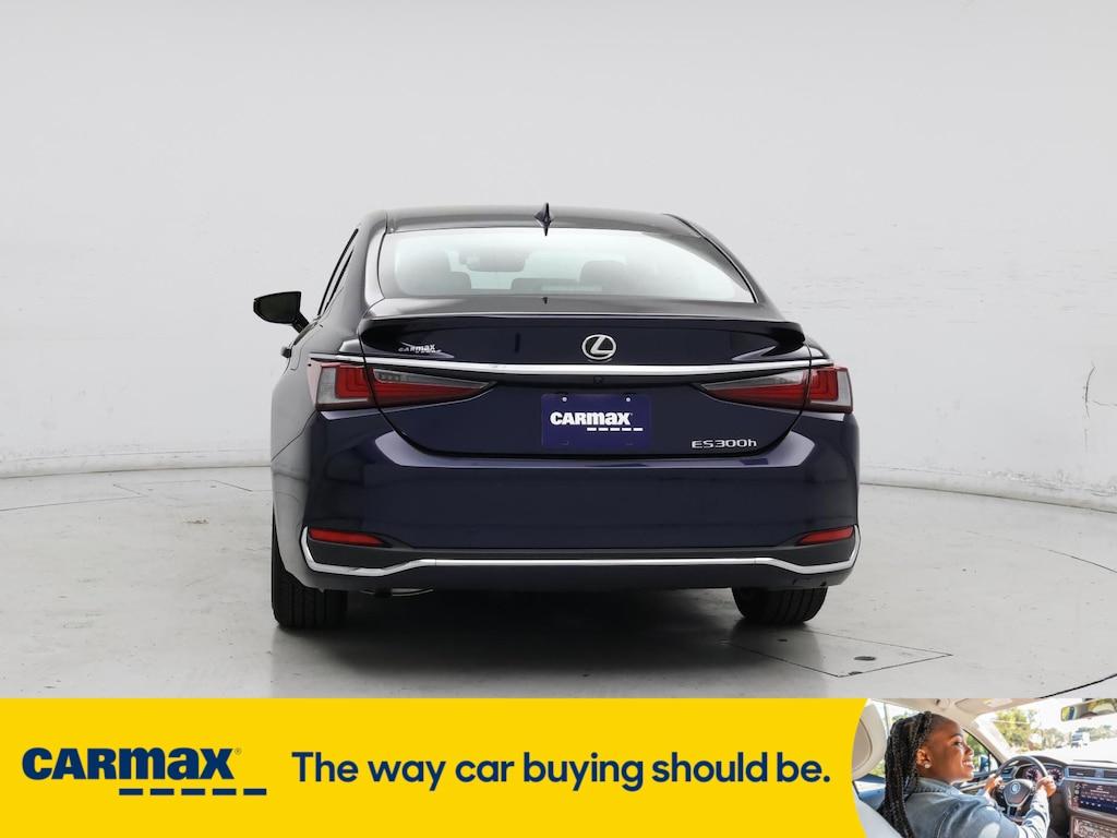 used 2025 Lexus ES 300h car, priced at $48,998