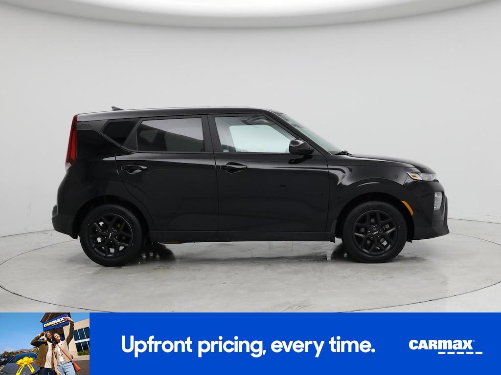 used 2022 Kia Soul car, priced at $13,998