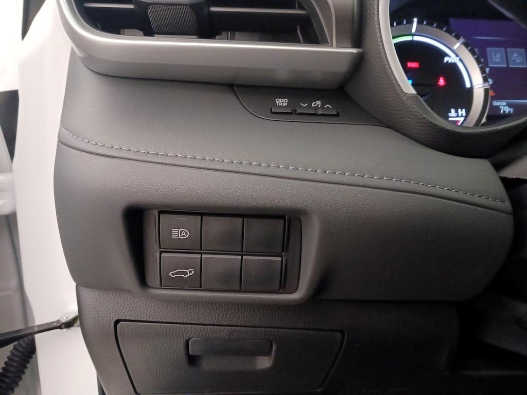 used 2023 Toyota Highlander Hybrid car, priced at $47,998