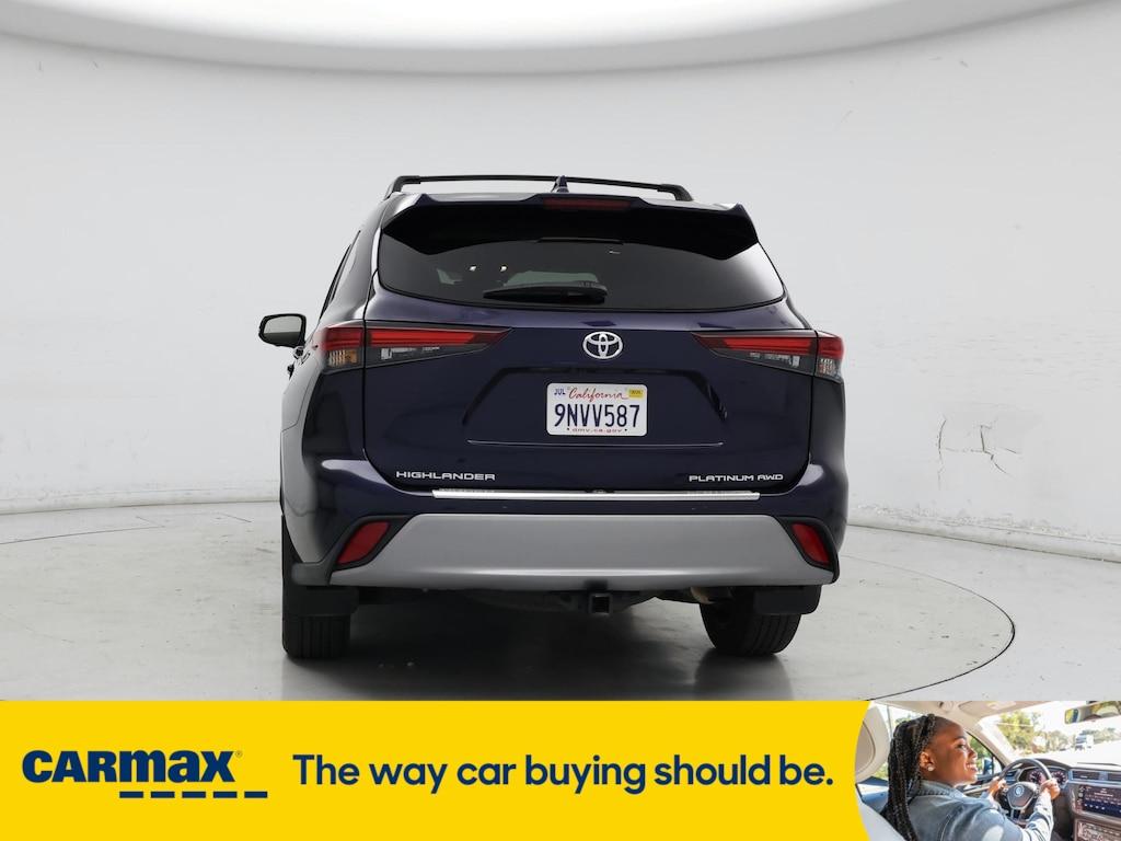 used 2024 Toyota Highlander car, priced at $50,998