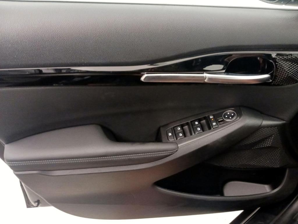 used 2025 Kia Seltos car, priced at $25,998