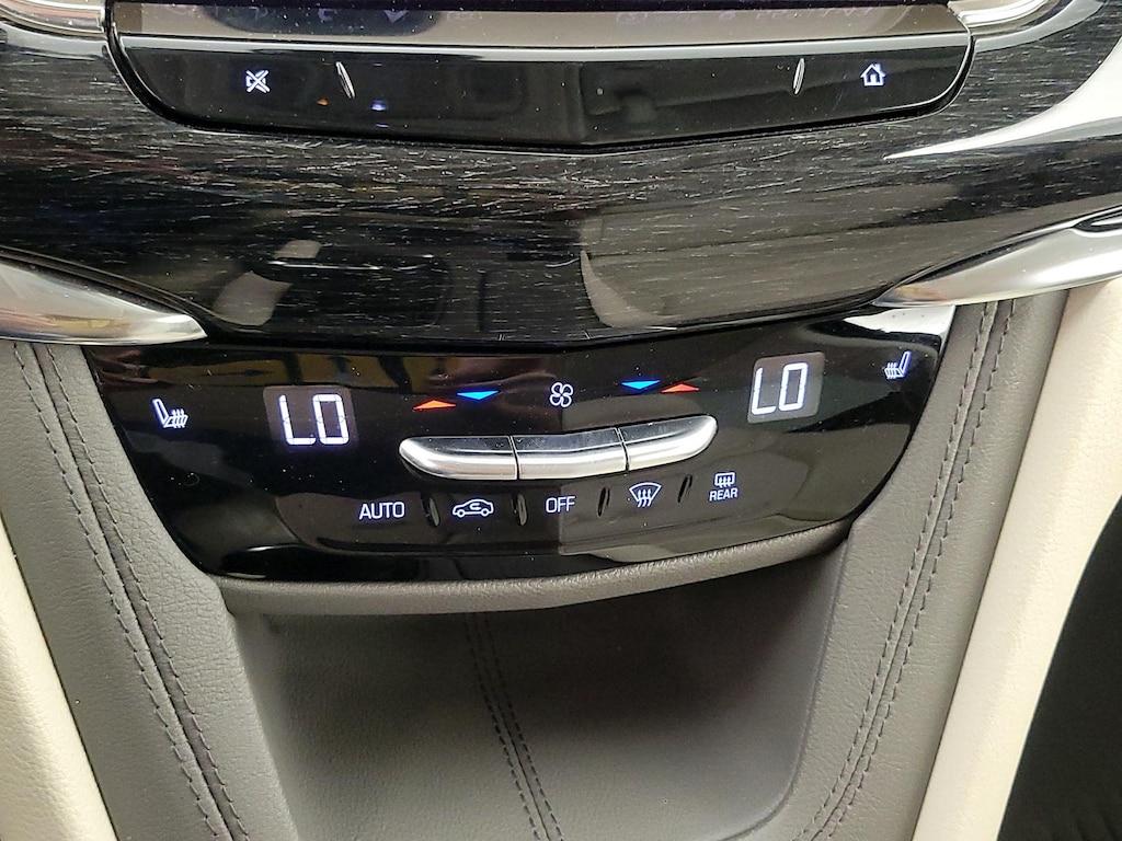 used 2022 Cadillac XT6 car, priced at $35,998