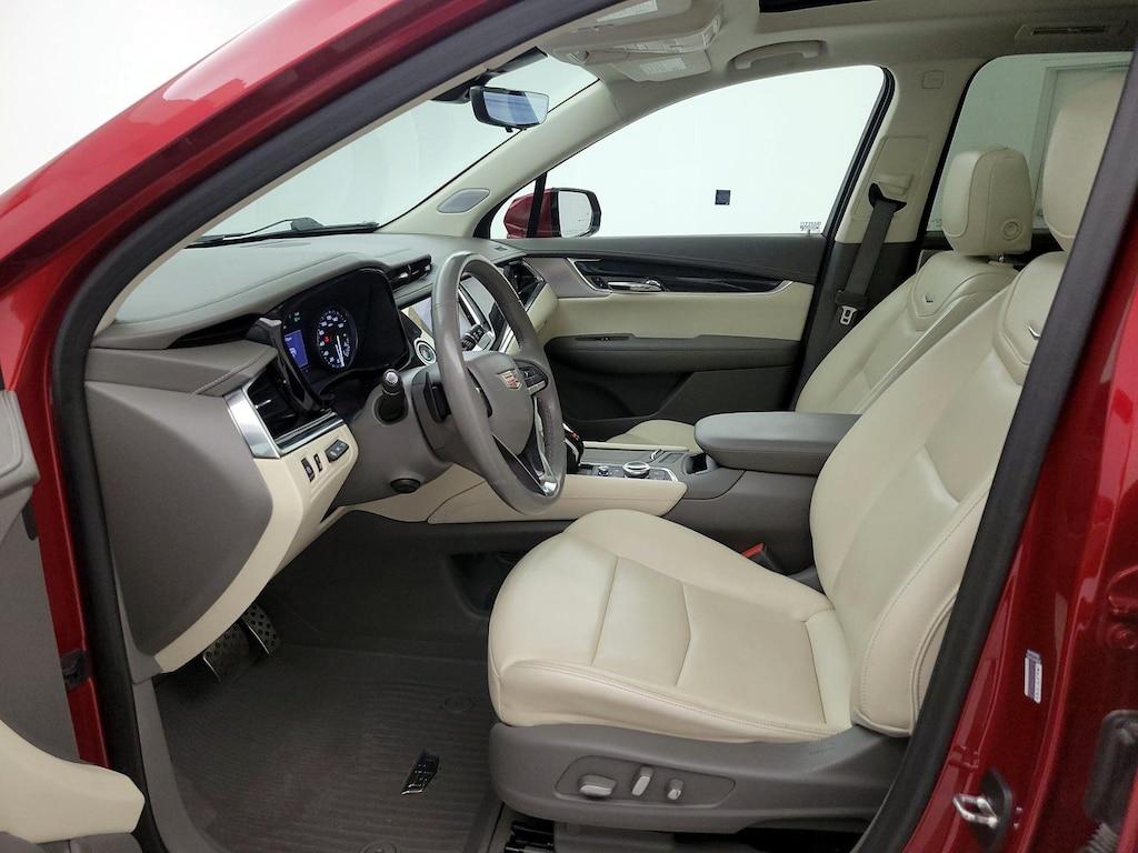 used 2022 Cadillac XT6 car, priced at $35,998