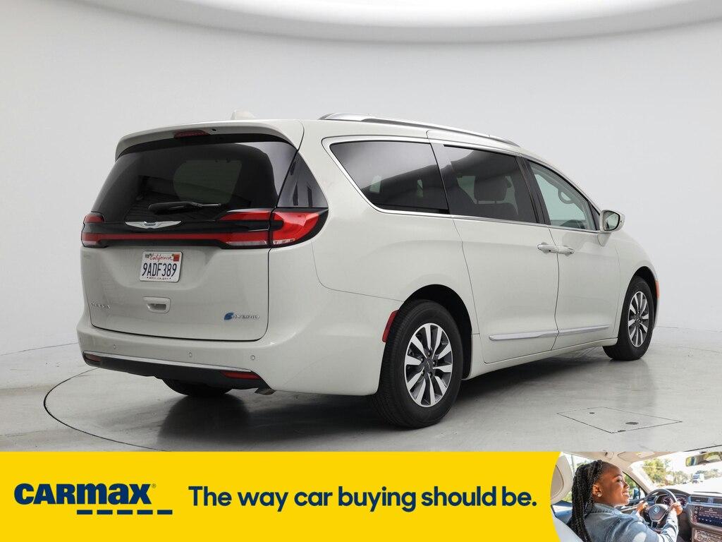 used 2021 Chrysler Pacifica Hybrid car, priced at $34,998
