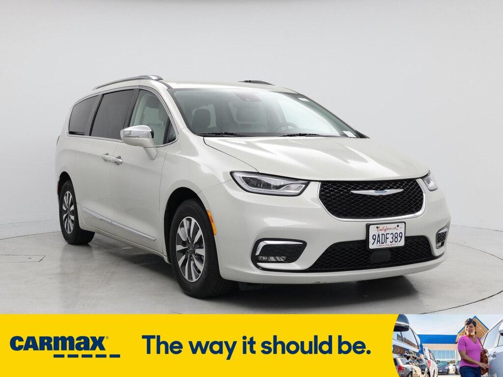 used 2021 Chrysler Pacifica Hybrid car, priced at $34,998