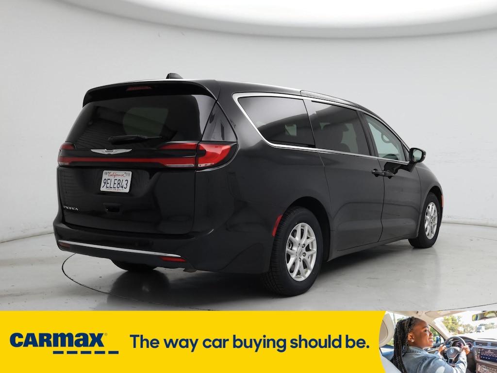 used 2023 Chrysler Pacifica car, priced at $24,998