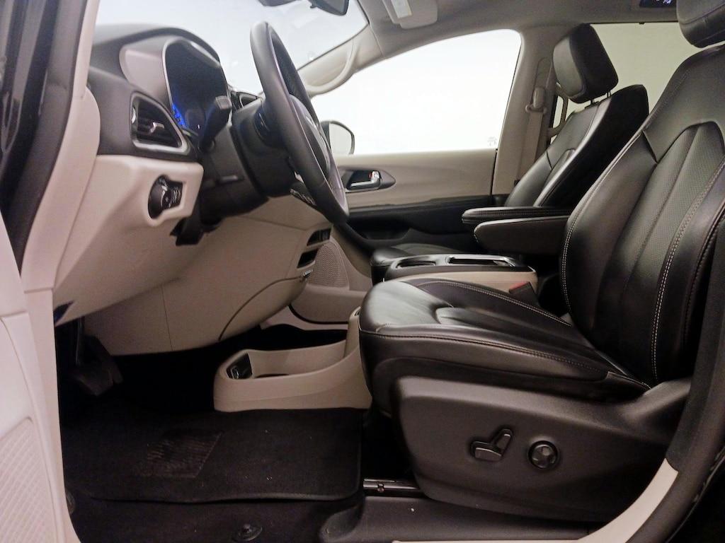 used 2023 Chrysler Pacifica car, priced at $24,998